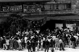 artistas-mitin-rectoria