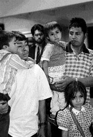 nios-acteal-aeropuerto-3-jpg