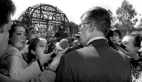 bartlett-visita-pinos2-jpg