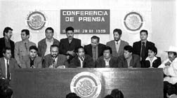 Entre los asistentes a la Cmara de Diputados n Foto: Mara Luisa Severiano
Entre los asistentes a la Cmara de Diputados n Foto: Mara Luisa Severiano
