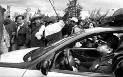 Plantn de estudiantes miembros del CGH, frente a las instalaciones de Televisa, el pasado da 14 n Foto: Rosaura Pozos /archivo