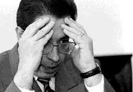 Madrazo, Jorge/Manos