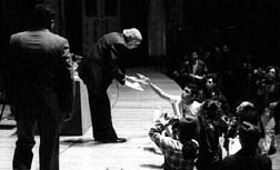 Se habla de que Mxico est en transicin democrtica, no lo dudo. Pero si es as, Chiapas est esperando la democracia, lo que significa que est esperando respeto, dijo anoche el premio Nobel de Literatura n Foto: Omar Meneses