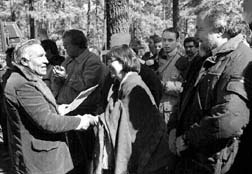 Acompaada del secretario de Medio Ambiente, Alejandro Encinas, y del delegado Salvador Martnez della Rocca, la jefa de Gobierno realiz una gira de trabajo por la delegacin Tlalpan n Foto: Francisco Olvera