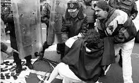 bloqueo-issste-desalojo-4-jpg