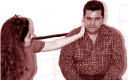 Gloria Trevi y Sergio Andrade fueron trasladados de Ro de Janeiro a Brasilia, donde esperarn el proceso de extradicin. La grfica en Instituto Mdico de la Polica n Foto: Ap