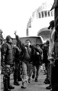 paristas-arribo-pgr-2-jpg