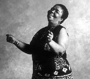 CESARIA EVORA 1.DOS-jpg