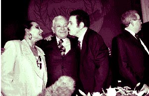 Flor Silvestre, Eduardo Baptista y Antonio Aguilar, en el homenaje al cantante zacatecano n Foto: Pedro Valtierra