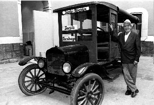 Compay Segundo exhort a bailar un buen son del corazn n Foto: Francisco Olvera