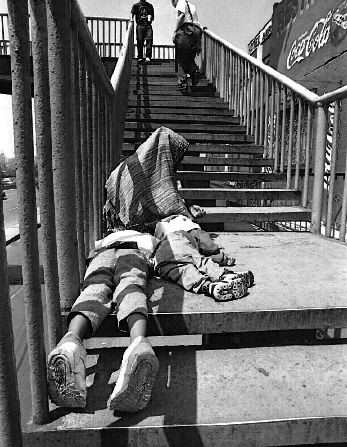 vc-anciana-limosna-jpg 