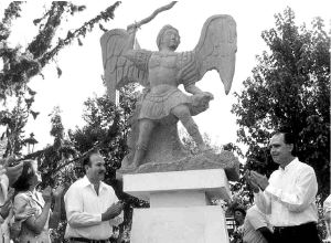 Ťarcangel-canales-bustam-nl