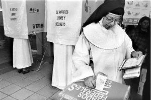 elecciones-monjas-votan-1-j