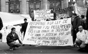 bomberos-planton-aldf