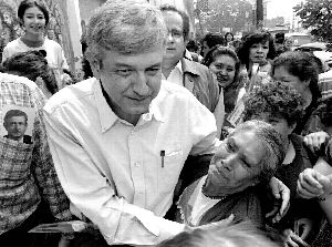 *lopez-obrador-mujeres-jpg