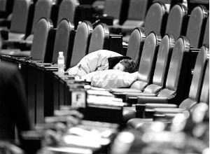 diputado-duerme-