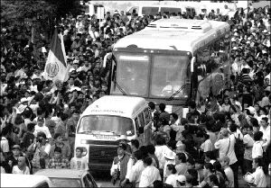 caravana-multitud