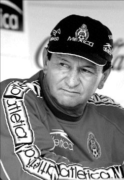 meza-enrique-entrenador-1-jpg