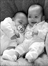 britain_internet_twins_lv1