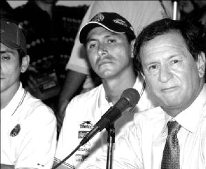 llegada tri renuncia2