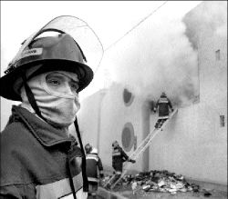 incendio_bombero_c2s