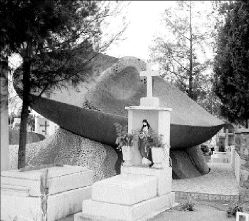 jimenez-tumba-aniv-jpg