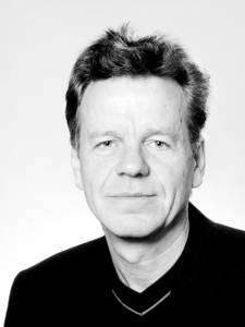 Muri&oacute; Armando Labra