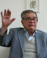 Reivindica Le&oacute;n-Portilla autonom&iacute;a ind&iacute;gena