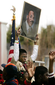 Dios no escogi&oacute; a EU como polic&iacute;a