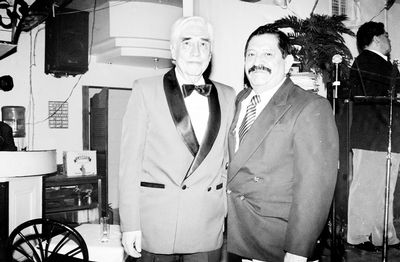 Hunde ex l&iacute;der de los GAL a Aznar y Garz&oacute;n