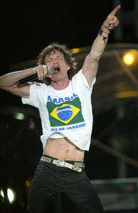 Multitudinaria ceremonia sat&aacute;nica