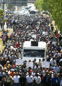 Se suman m&aacute;s de 270 mil mineros al paro