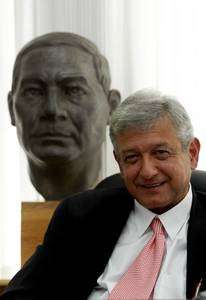 La lucha va m&aacute;s all&aacute; de la Presidencia: AMLO