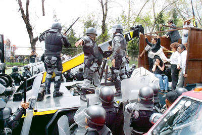 Represi&oacute;n en San L&aacute;zaro