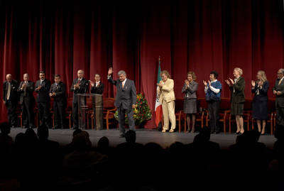 L&oacute;pez Obrador presenta su gabinete