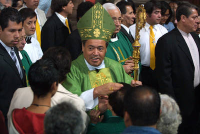 Rivera busc&oacute; callar a v&iacute;ctimas de pederasta