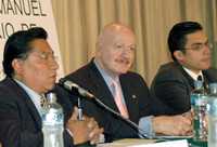 El titular de la Secretaría de Salud del Distrito Federal, Manuel Mondragón y Kalb, compareció ayer ante diputados de la Comisión de Desarrollo Social de la Asamblea Legislativa, en la que abordaron el tema del aborto