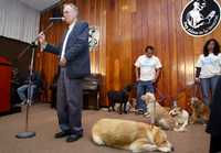 El escritor Fernando Vallejo, ayer, en la Facultad de Filosofía y Letras