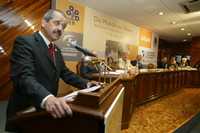 José Angel Córdova, secretario de Salud, admitió que podría firmar acuerdos de colaboración con las industrias tabacaleras. El funcionario participó ayer en un acto por el Día Mundial sin Tabaco