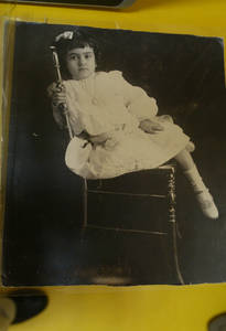 LA NI&Ntilde;A FRIDA KAHLO