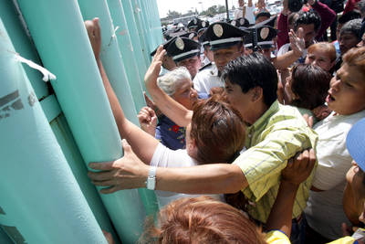 Cuatro muertos en dos ri&ntilde;as en el penal Neza-Bordo