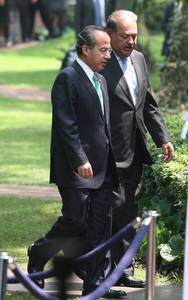 Calder&oacute;n: contra la pobreza, la sociedad debe hacer su parte