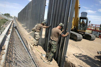 Imposible detener la migraci&oacute;n hacia EU: Calder&oacute;n