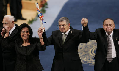 Homenaje a v&iacute;ctimas del nazismo