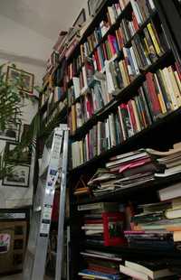 El número de editores en México, durante 2005, ascendió a 274 y el total de títulos publicados durante ese año fue de 18 mil 310, cuyos tirajes sumaron 137 millones 467 mil 709 ejemplares