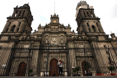 La polic&iacute;a del DF resguardar&aacute; la Catedral