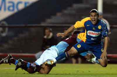 Las &Aacute;guilas se quedaron en la puerta