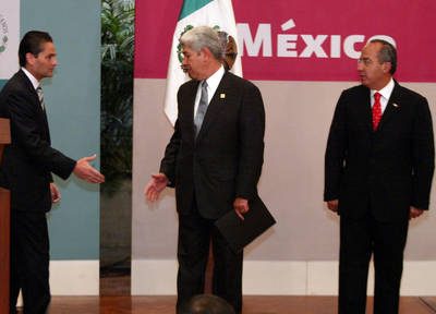 No habr&aacute; di&aacute;logo con AMLO ni con el EPR: Mouri&ntilde;o