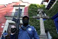 Operativos en residencias de la ciudad de México