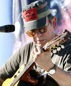 Silvio Rodr&iacute;guez, contra prohibiciones en Cuba